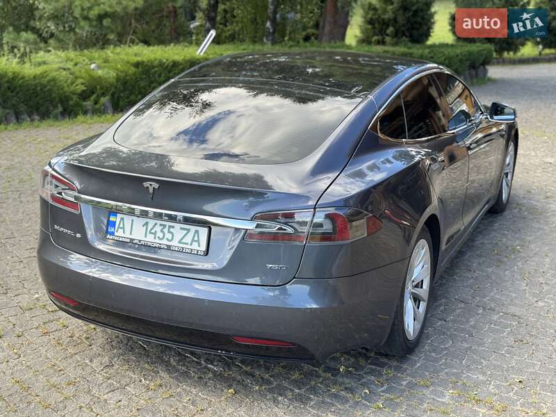 Лифтбек Tesla Model S 2017 в Обухове