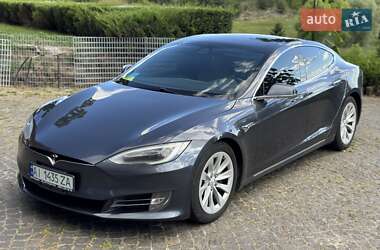 Лифтбек Tesla Model S 2017 в Обухове