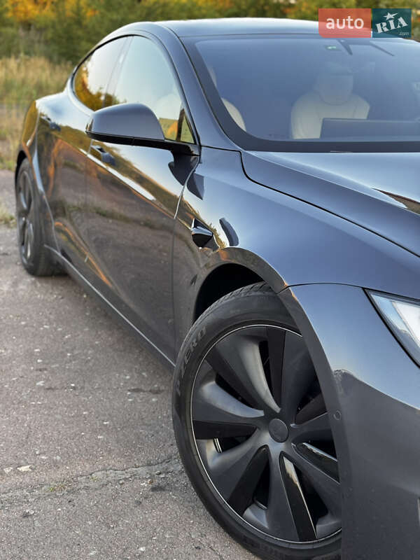 Ліфтбек Tesla Model S 2022 в Калуші