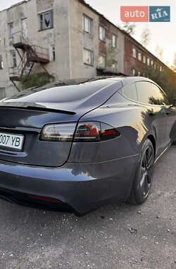 Лифтбек Tesla Model S 2022 в 
