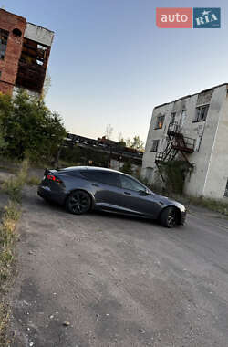 Лифтбек Tesla Model S 2022 в 