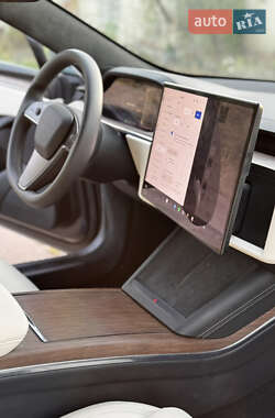 Лифтбек Tesla Model S 2022 в 