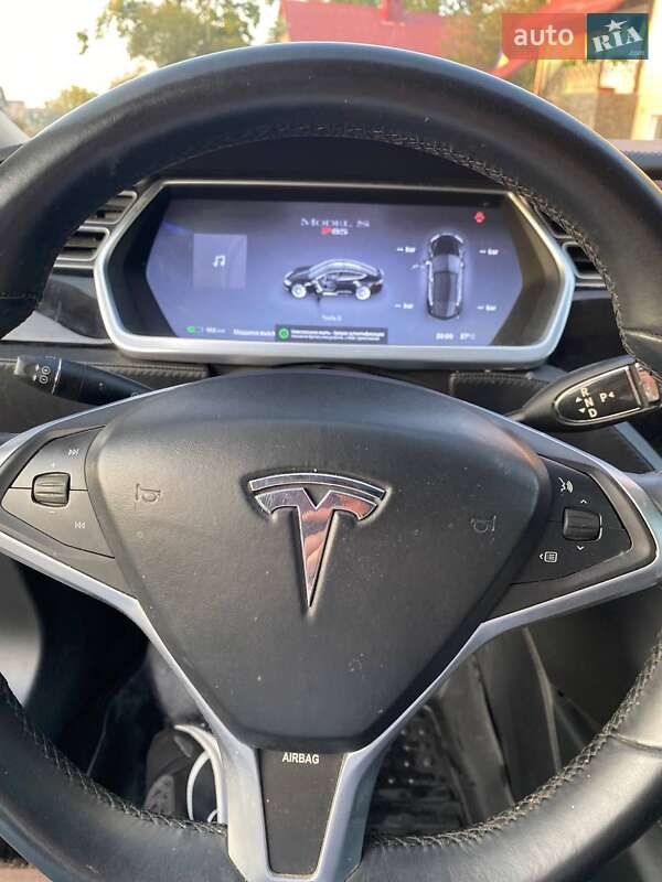 Лифтбек Tesla Model S 2013 в Ивано-Франковске