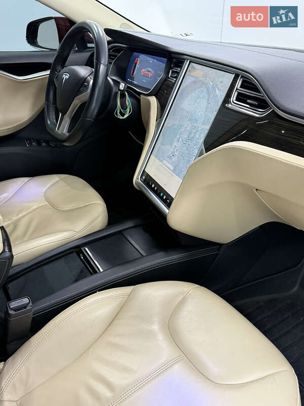 Ліфтбек Tesla Model S 2014 в Одесі