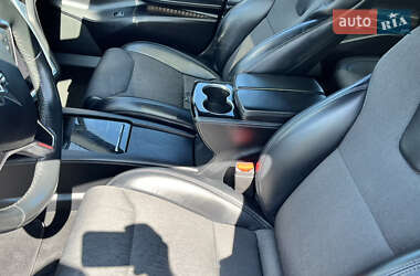 Лифтбек Tesla Model S 2018 в 