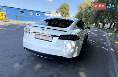 Лифтбек Tesla Model S 2013 в 
