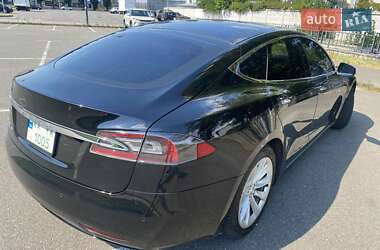 Лифтбек Tesla Model S 2016 в 