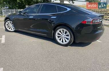 Лифтбек Tesla Model S 2016 в 