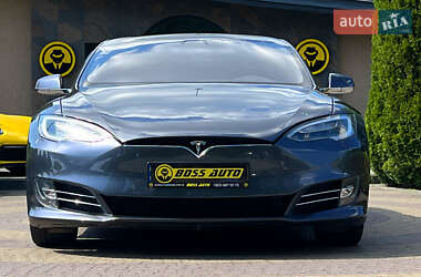 Лифтбек Tesla Model S 2019 в 