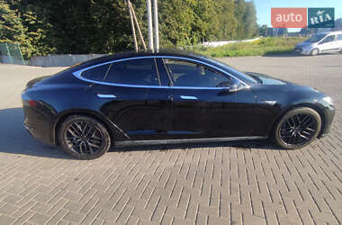 Лифтбек Tesla Model S 2013 в 