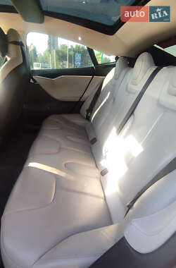 Лифтбек Tesla Model S 2013 в 