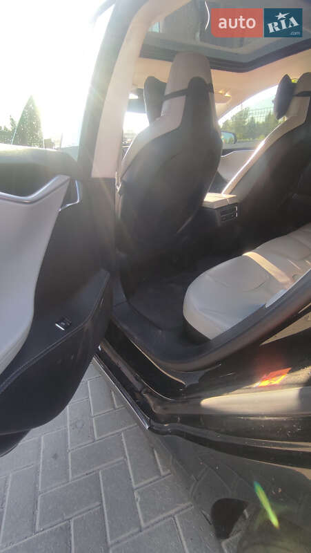 Лифтбек Tesla Model S 2013 в Житомире