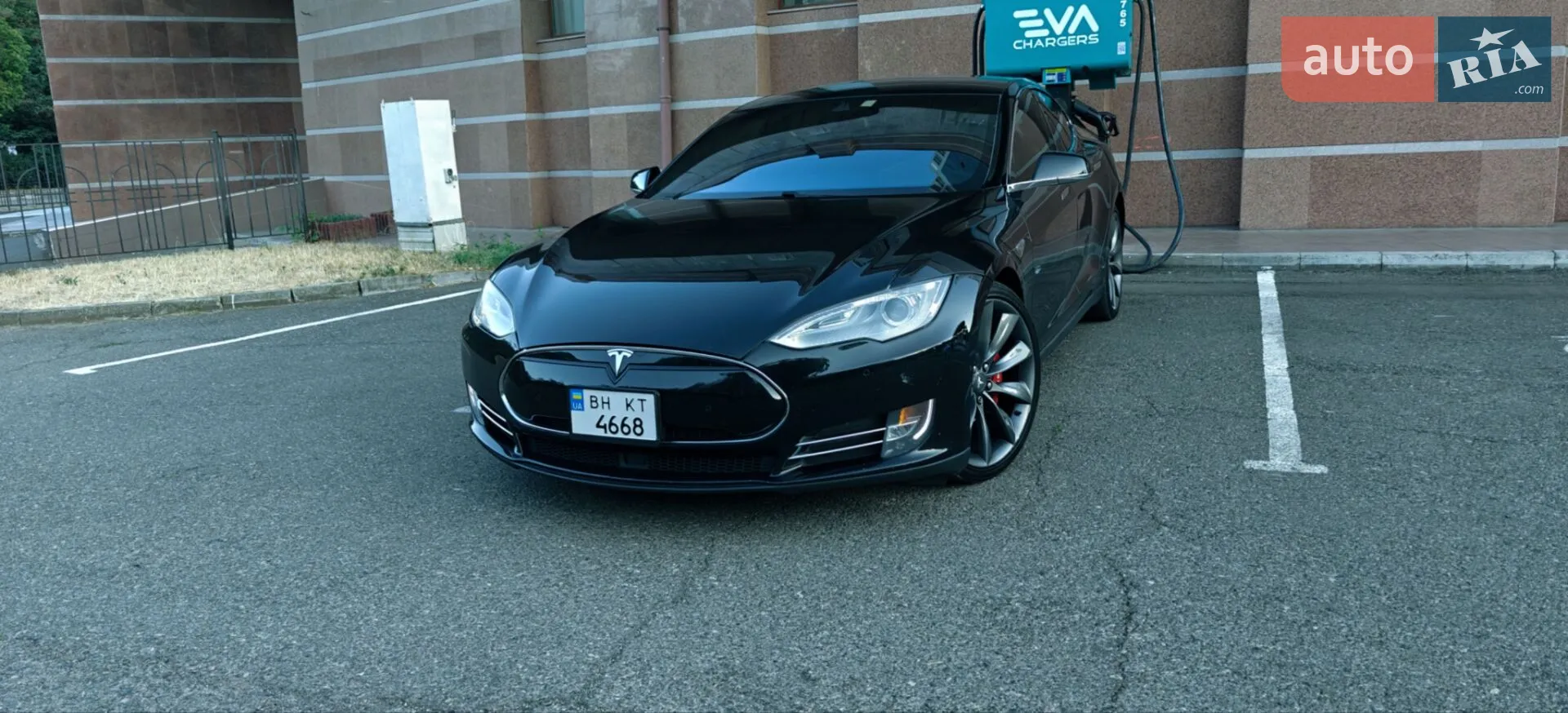 2014 Tesla Model S - мініатюра 18