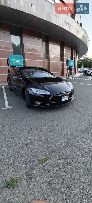 Лифтбек Tesla Model S 2014 в Одессе