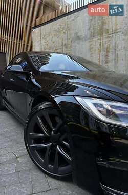 Лифтбек Tesla Model S 2021 в Львове