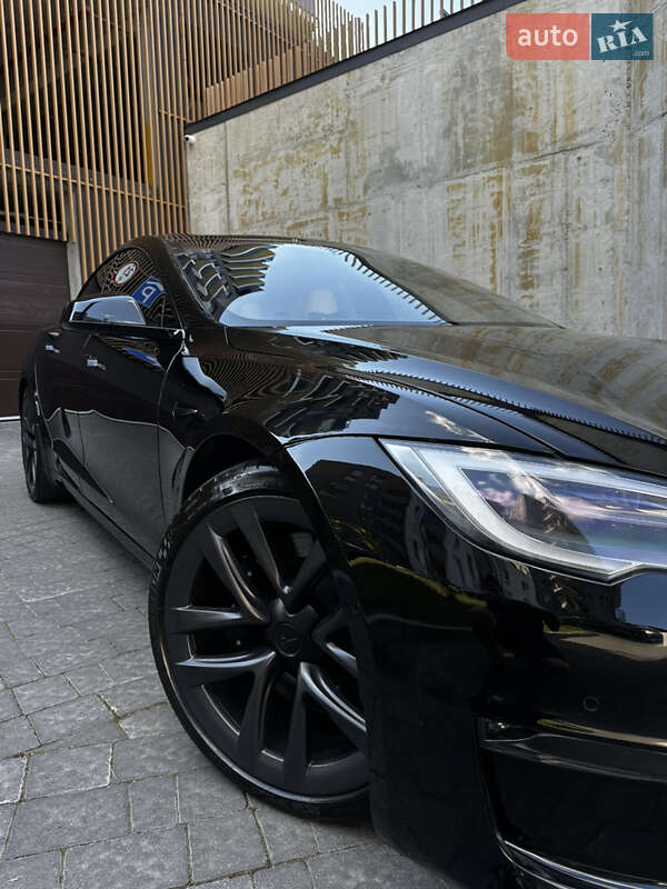 Лифтбек Tesla Model S 2021 в Львове фото 7 Лифтбек Tesla Model S 2021 в Львове