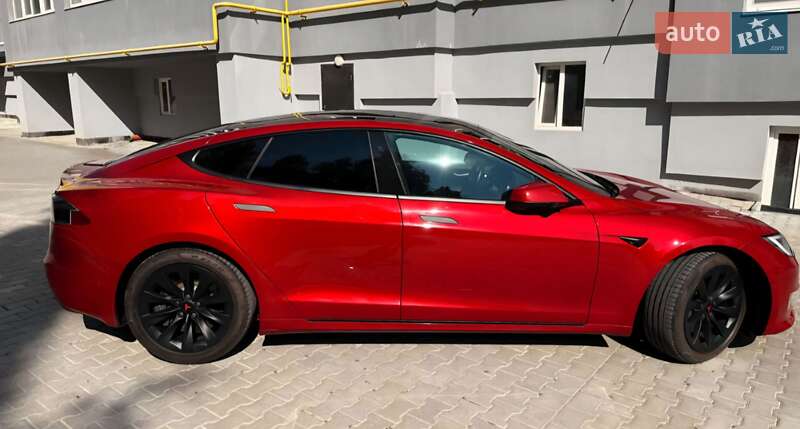 Лифтбек Tesla Model S 2020 в Тернополе