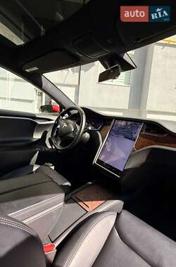 Лифтбек Tesla Model S 2020 в 