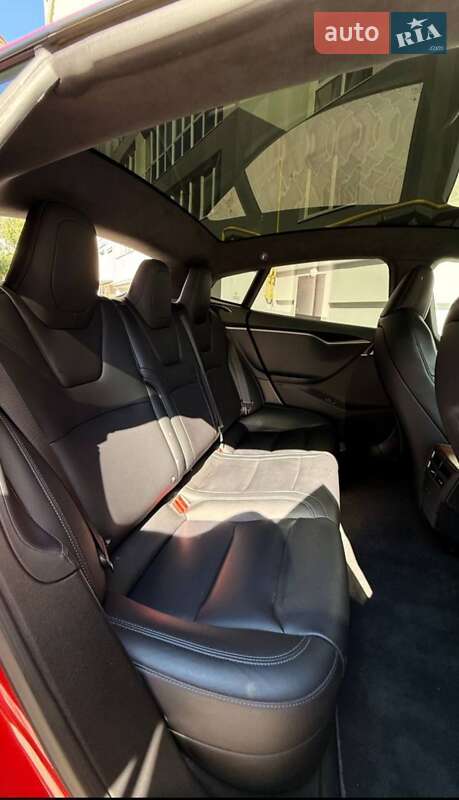 Лифтбек Tesla Model S 2020 в Тернополе
