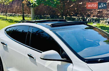 Лифтбек Tesla Model S 2013 в 