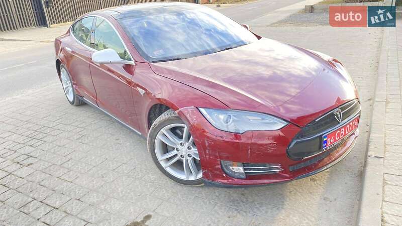 Лифтбек Tesla Model S 2012 в Львове