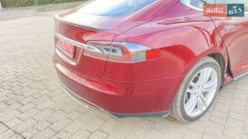 Лифтбек Tesla Model S 2012 в Львове