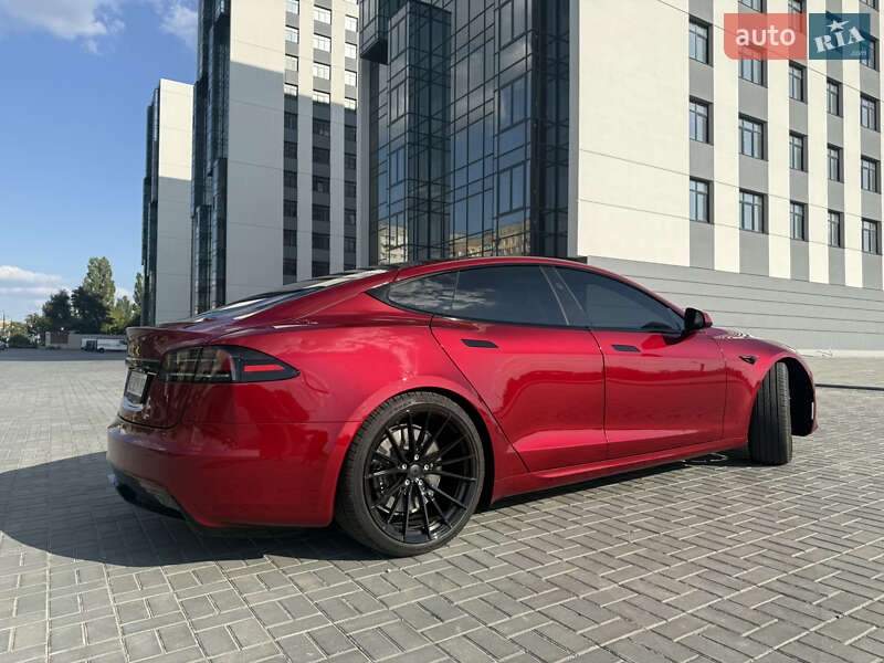 Лифтбек Tesla Model S 2023 в Днепре