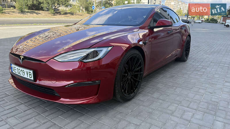 Лифтбек Tesla Model S 2023 в Днепре