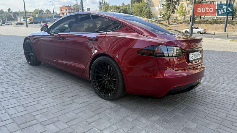 Лифтбек Tesla Model S 2023 в Днепре