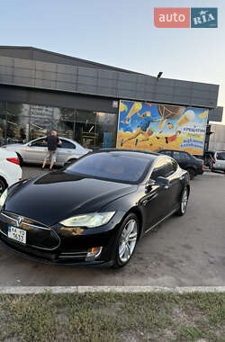 Лифтбек Tesla Model S 2013 в 