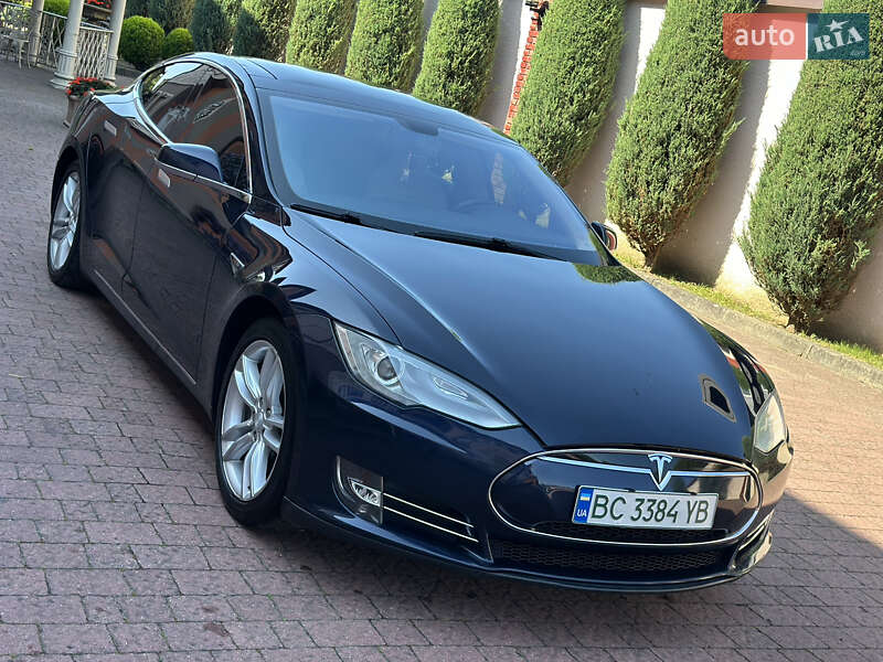 Лифтбек Tesla Model S 2013 в Стрые