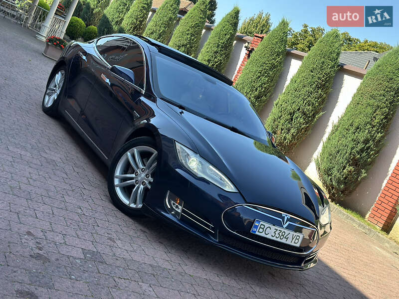 Лифтбек Tesla Model S 2013 в Стрые