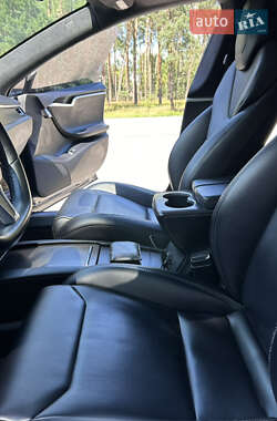 Лифтбек Tesla Model S 2017 в 