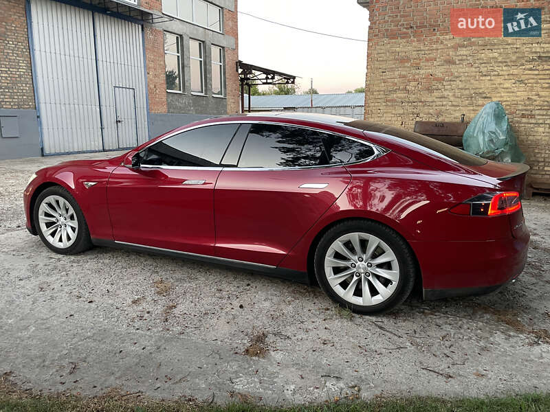 Лифтбек Tesla Model S 2013 в Чернигове фото 8 Лифтбек Tesla Model S 2013 в Чернигове