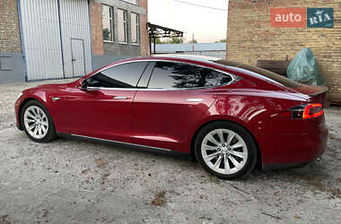 Лифтбек Tesla Model S 2013 в 