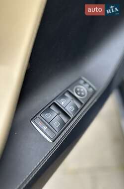 Лифтбек Tesla Model S 2015 в 