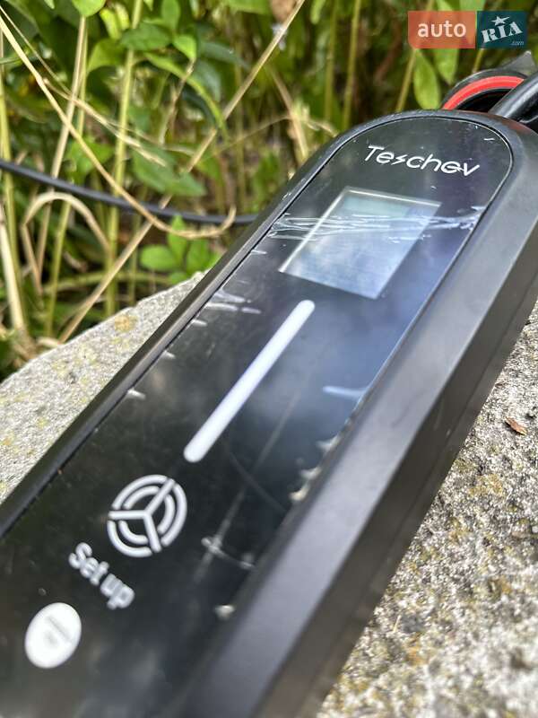 Лифтбек Tesla Model S 2015 в Львове