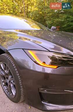 Лифтбек Tesla Model S 2023 в Овруче
