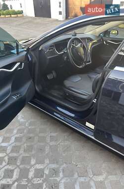 Ліфтбек Tesla Model S 2013 в 