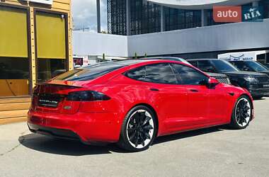 Лифтбек Tesla Model S 2021 в 