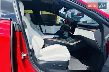 Лифтбек Tesla Model S 2021 в 