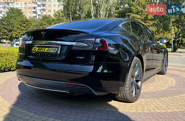 Лифтбек Tesla Model S 2013 в 