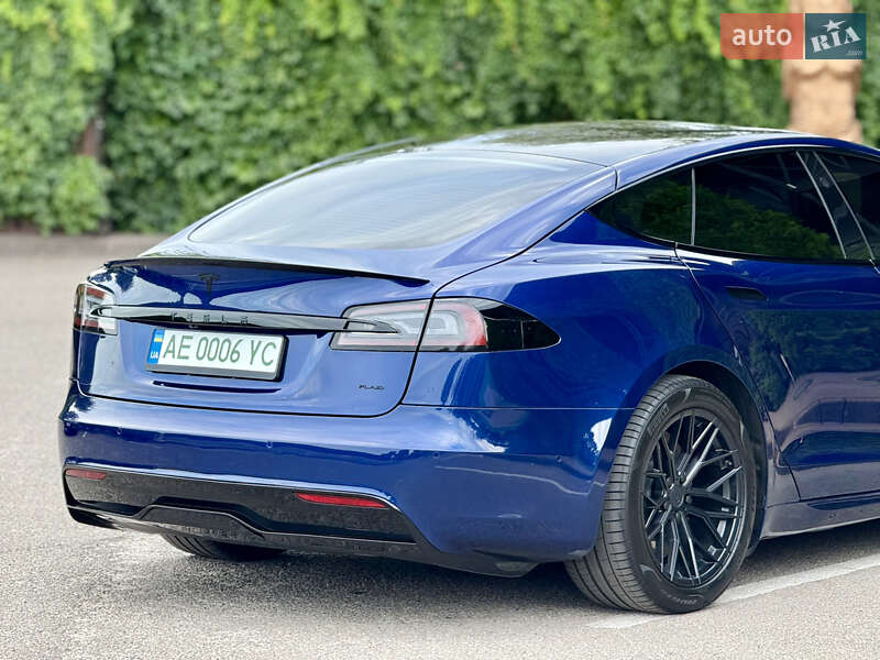 Лифтбек Tesla Model S 2022 в Днепре