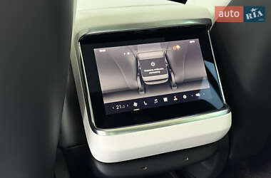 Ліфтбек Tesla Model S 2022 в 