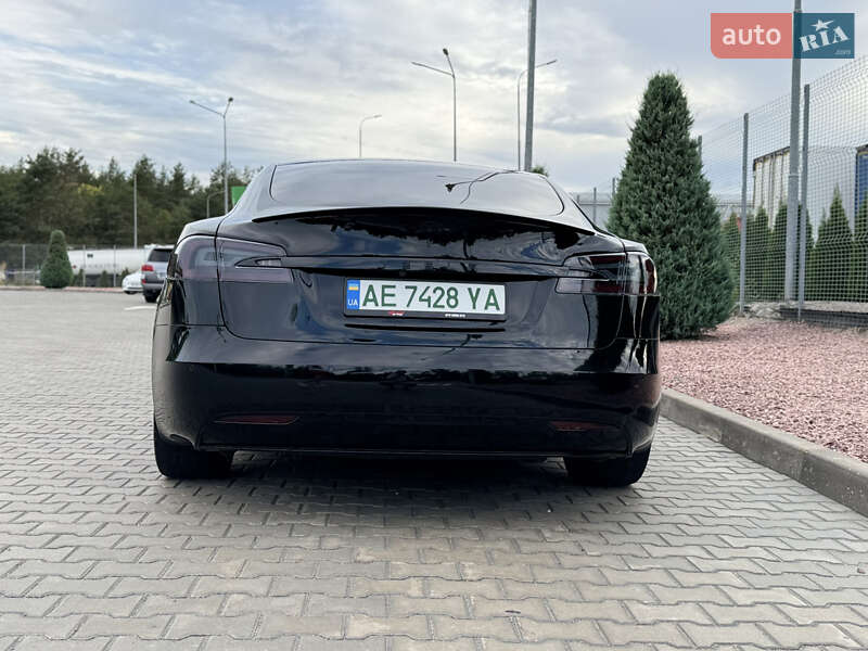 Лифтбек Tesla Model S 2019 в Днепре