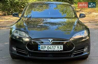 Лифтбек Tesla Model S 2014 в 