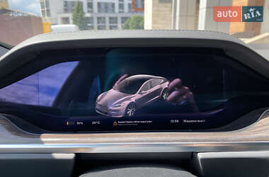 Лифтбек Tesla Model S 2022 в 
