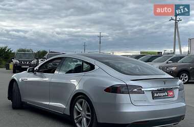 Лифтбек Tesla Model S 2013 в 