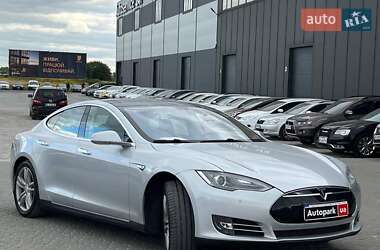 Лифтбек Tesla Model S 2013 в 