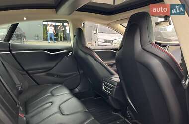 Лифтбек Tesla Model S 2013 в 
